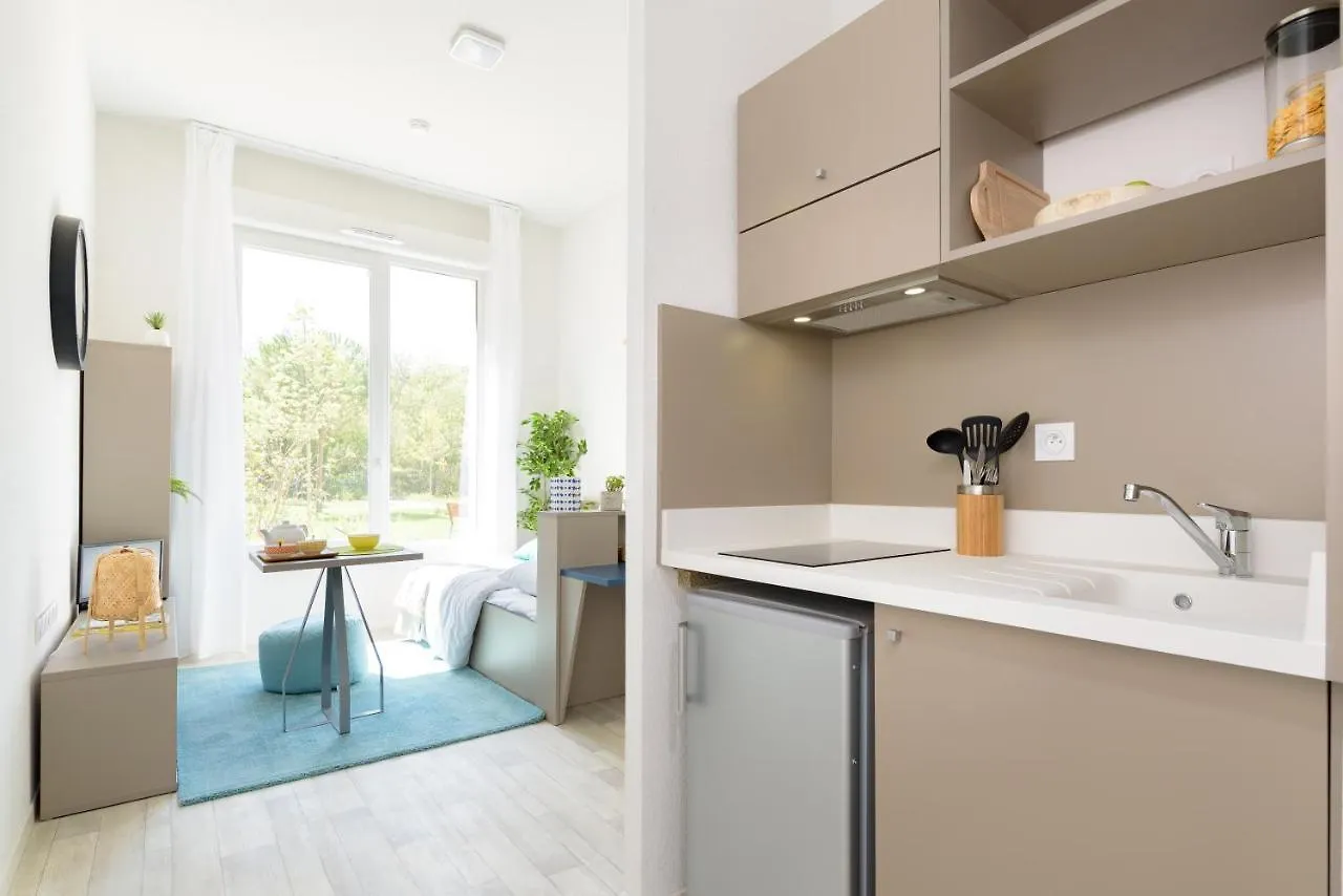 Residence Sweetly Alexandrin Toulouse Aparthotel